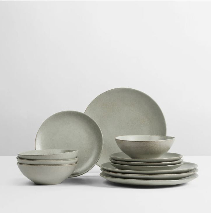 The Legarian Dining Set