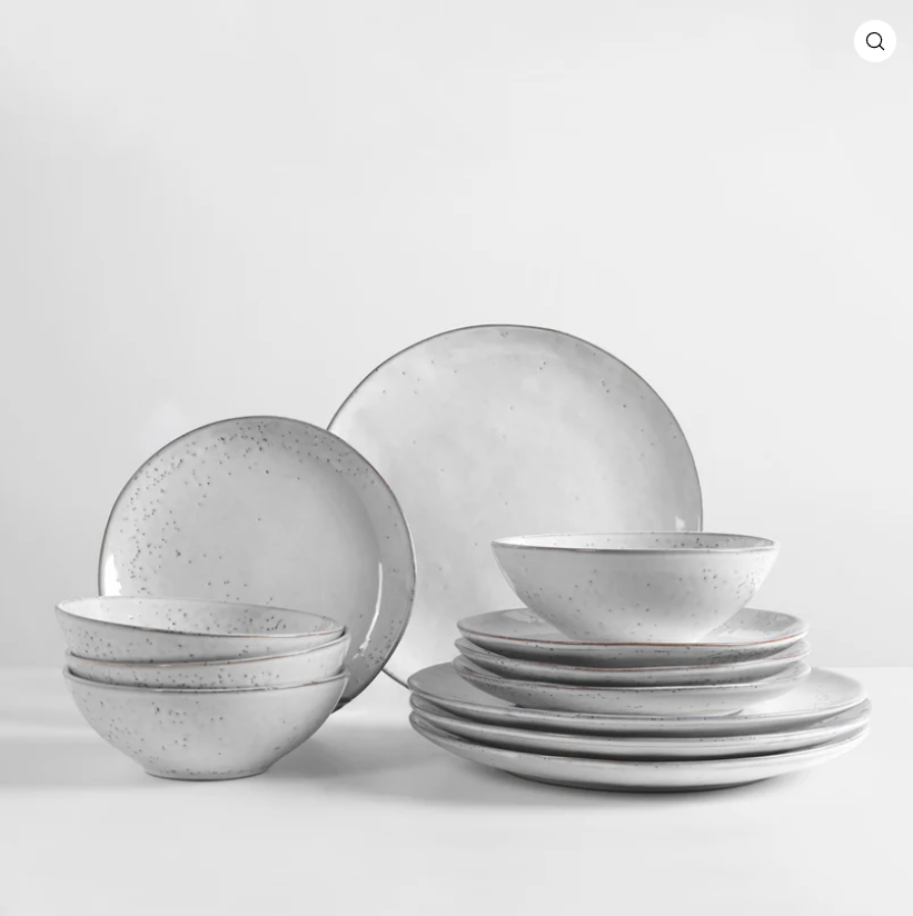 The FirstLight Dinner Set