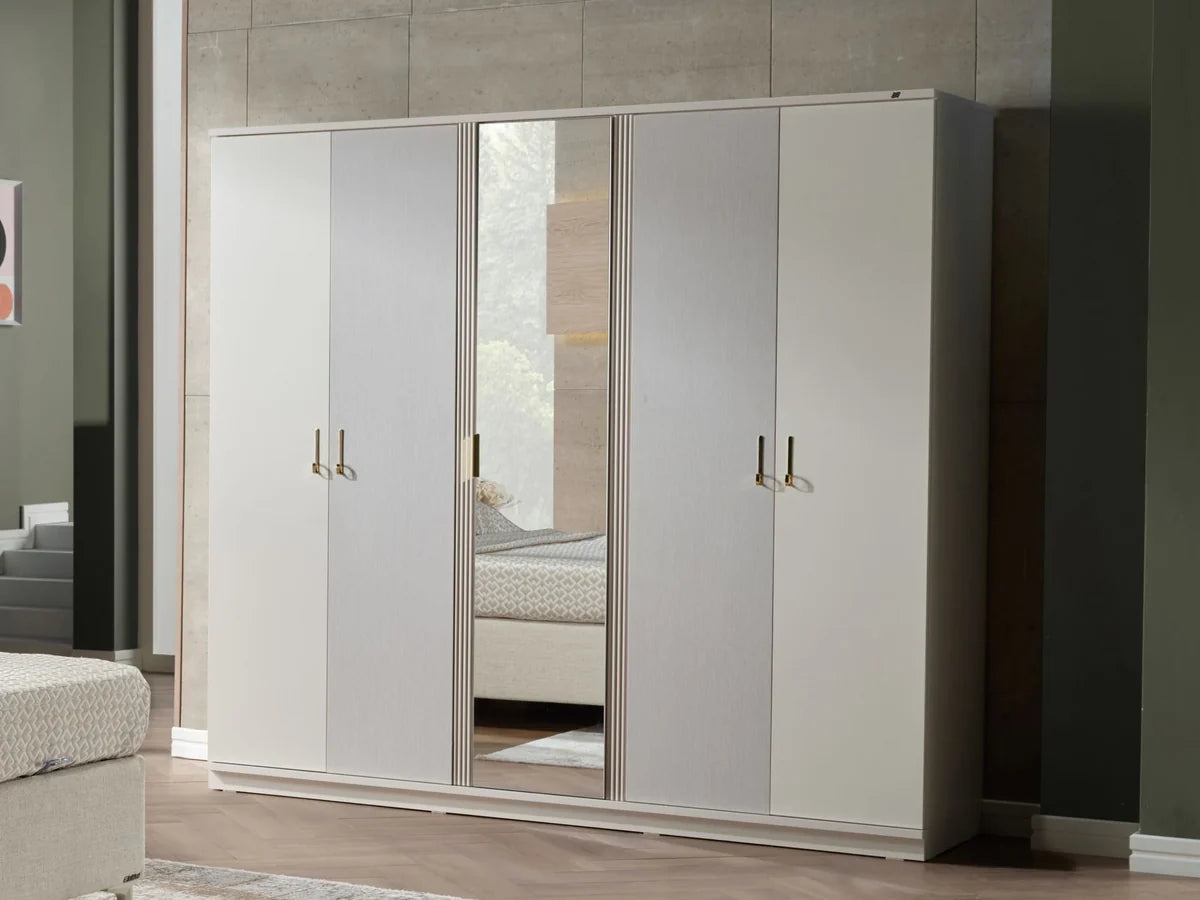 🛡 The Halviera Mirror Guard