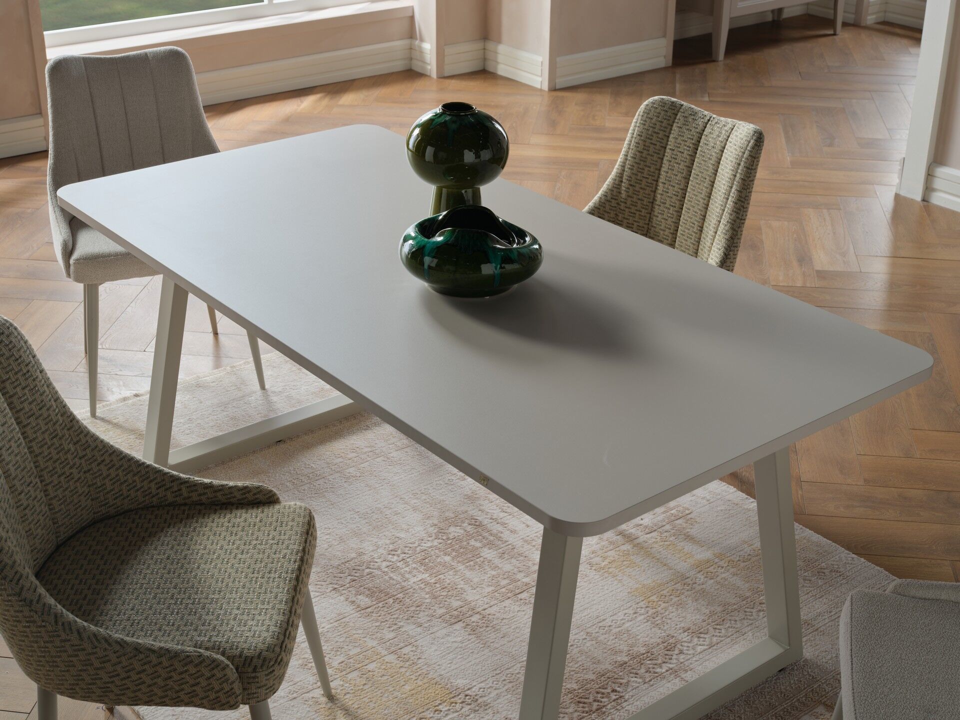 The Aurielle Dining Seat