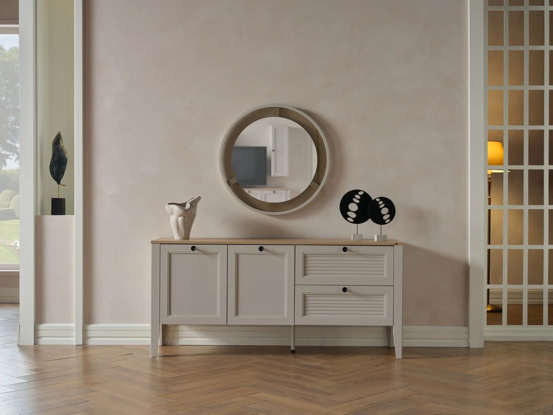The Aurielle Chest