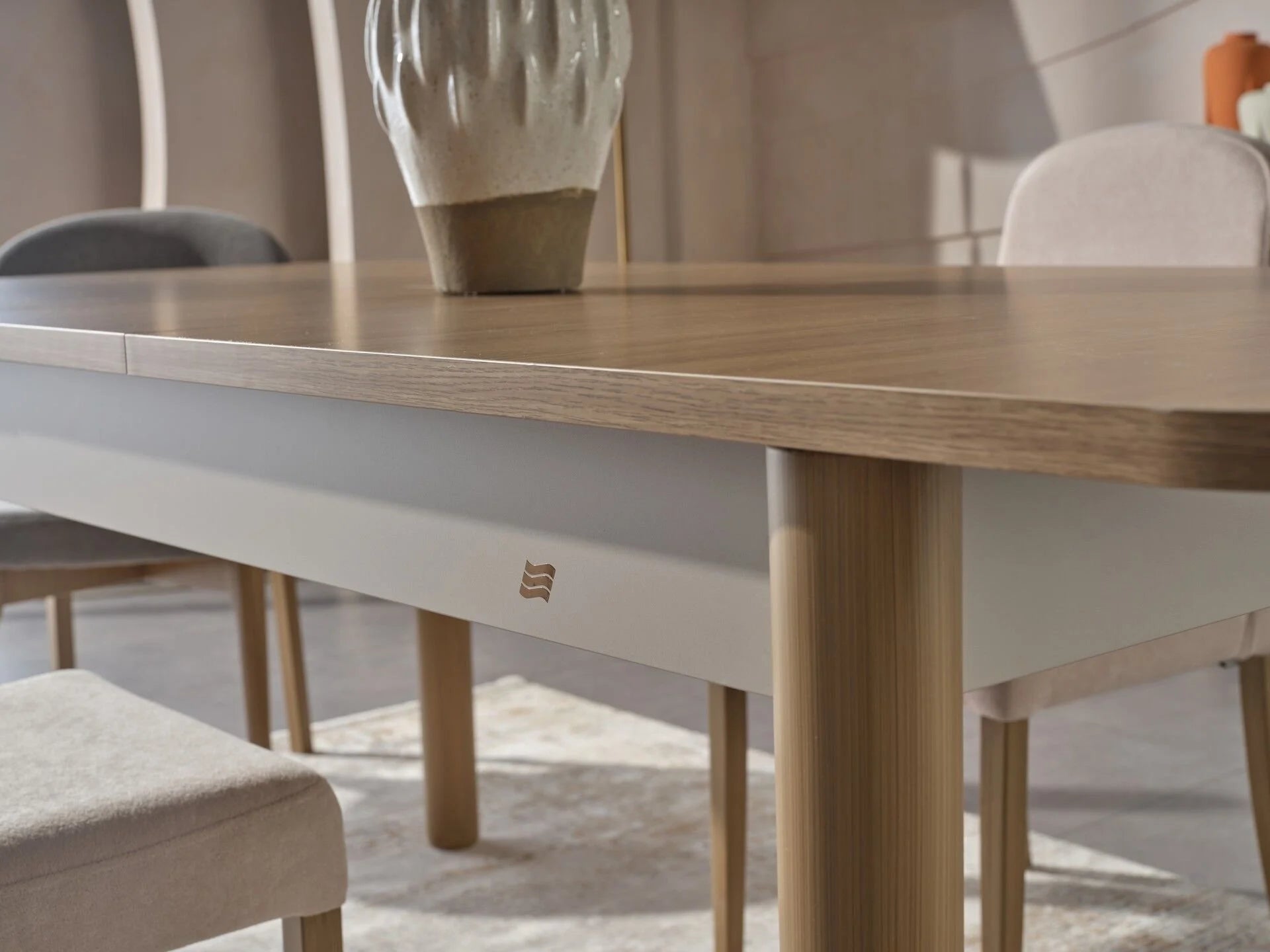 The Legarian Dining Table