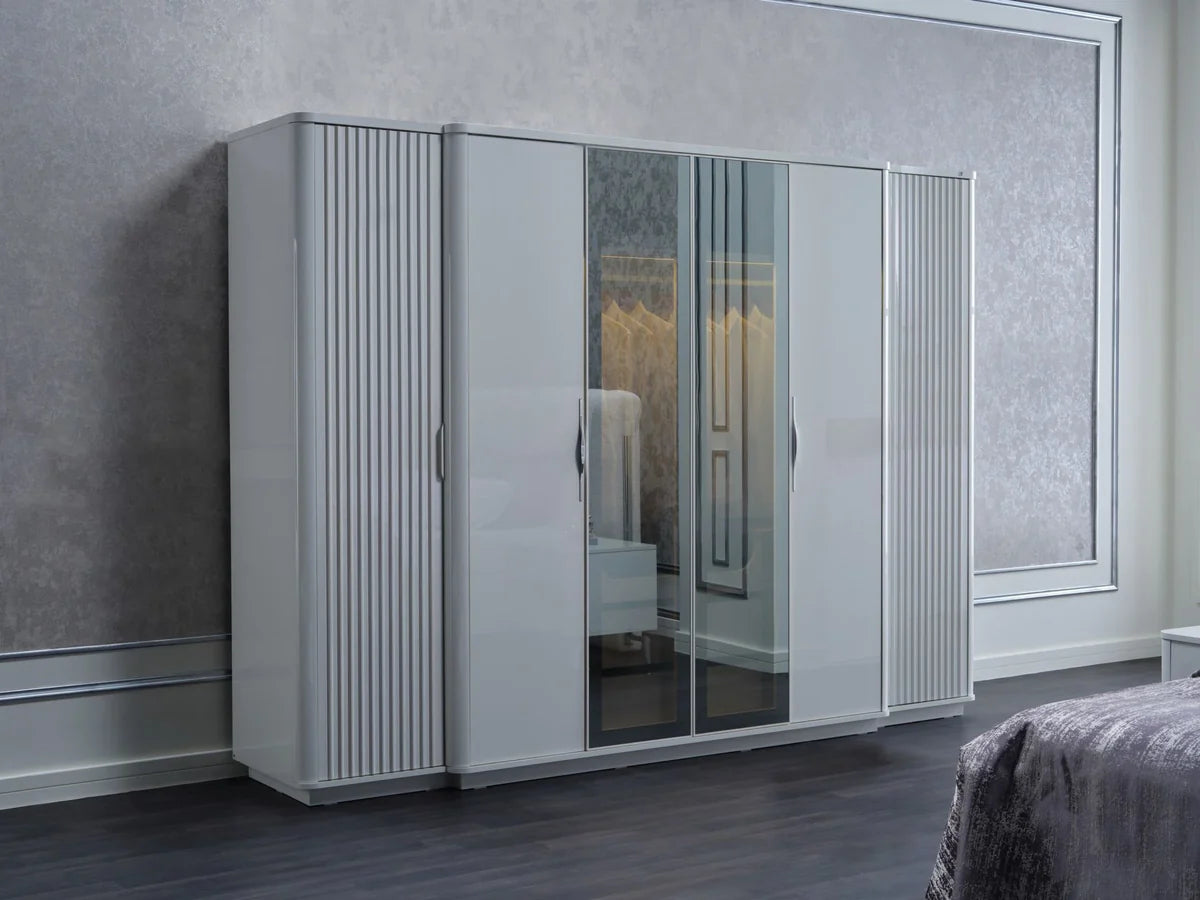 🛡 The Veyrah Fold