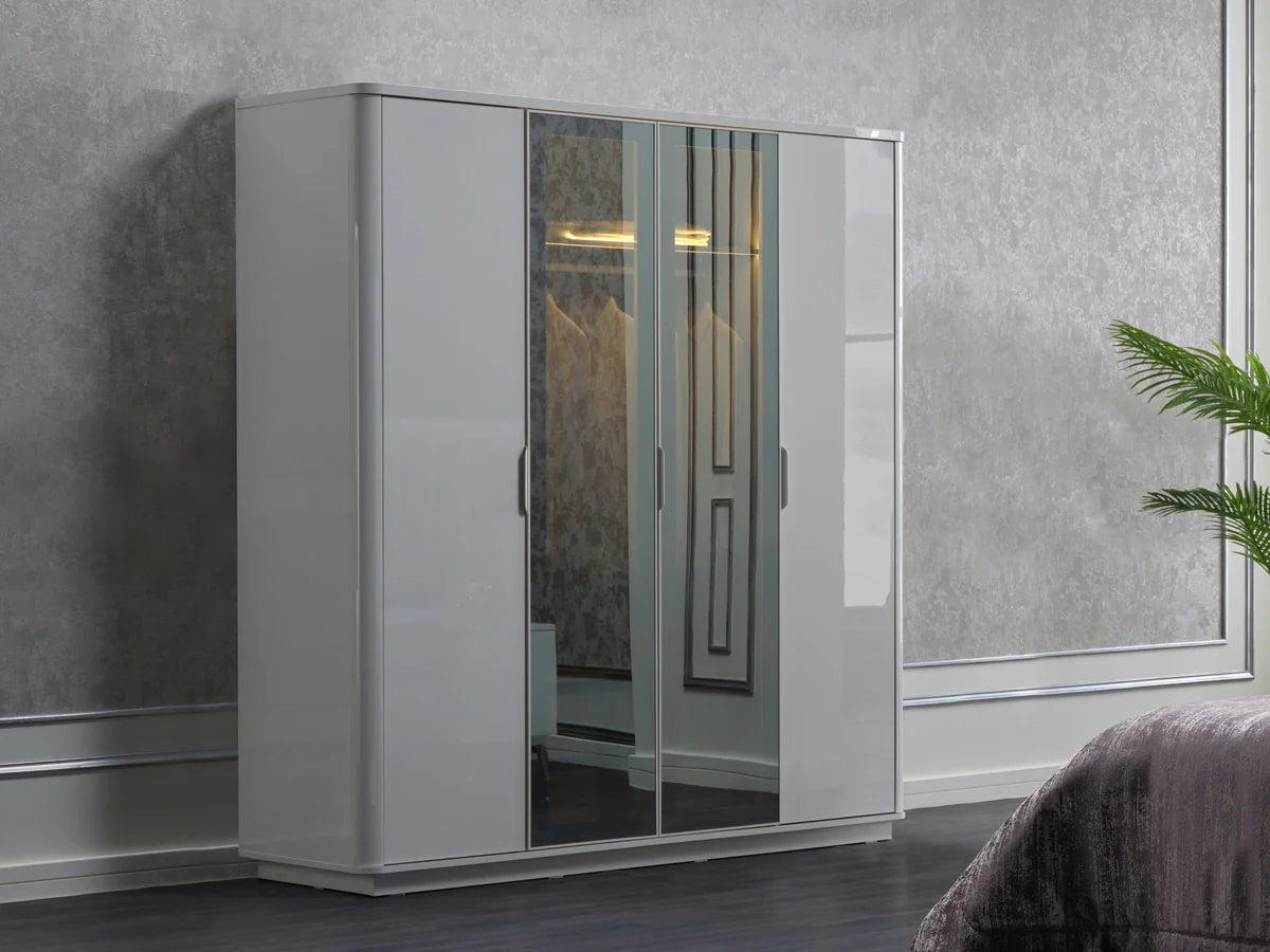 🛡 The Veyrah Fold