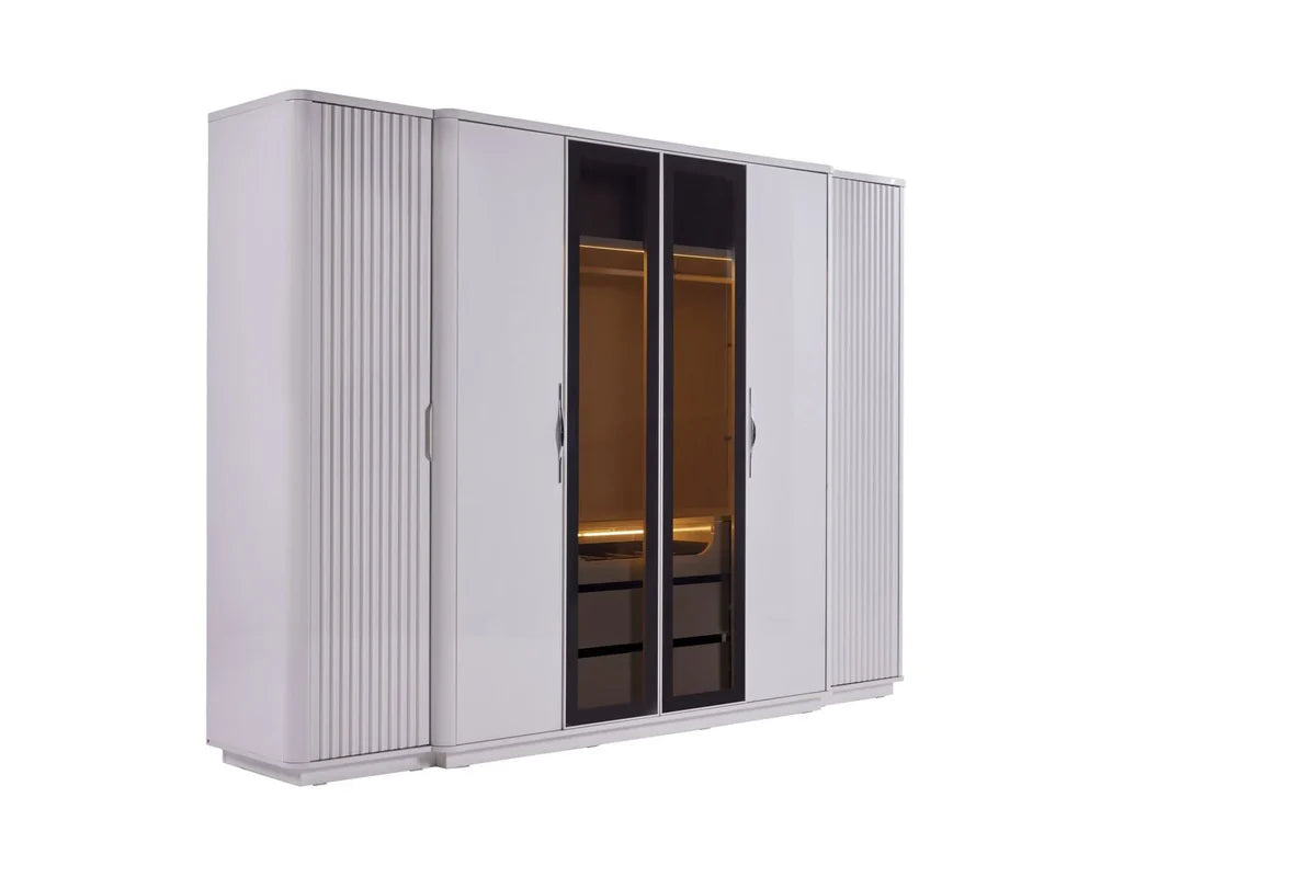 🛡 The Veyrah Fold