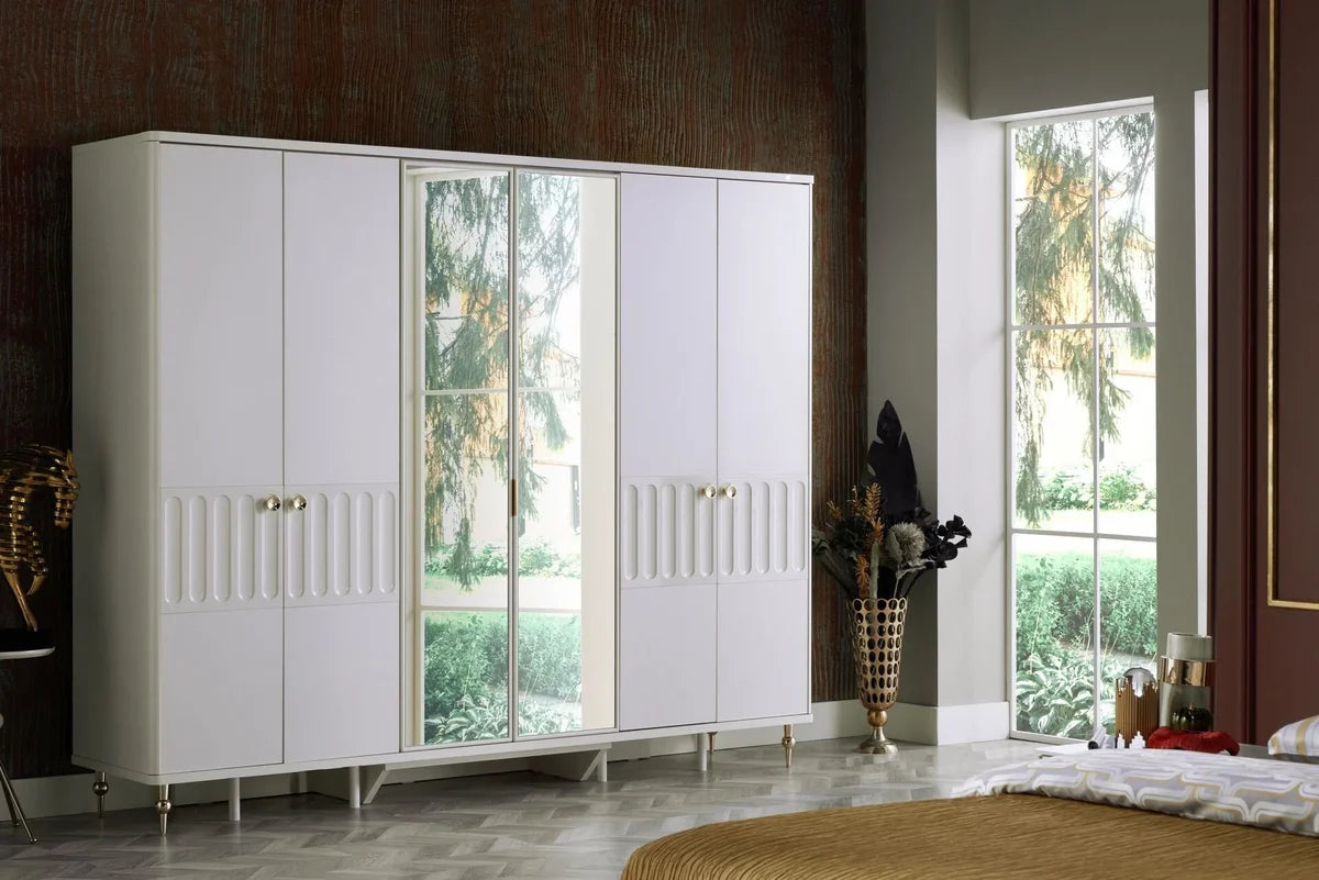 The Aurélian Mirror Guard