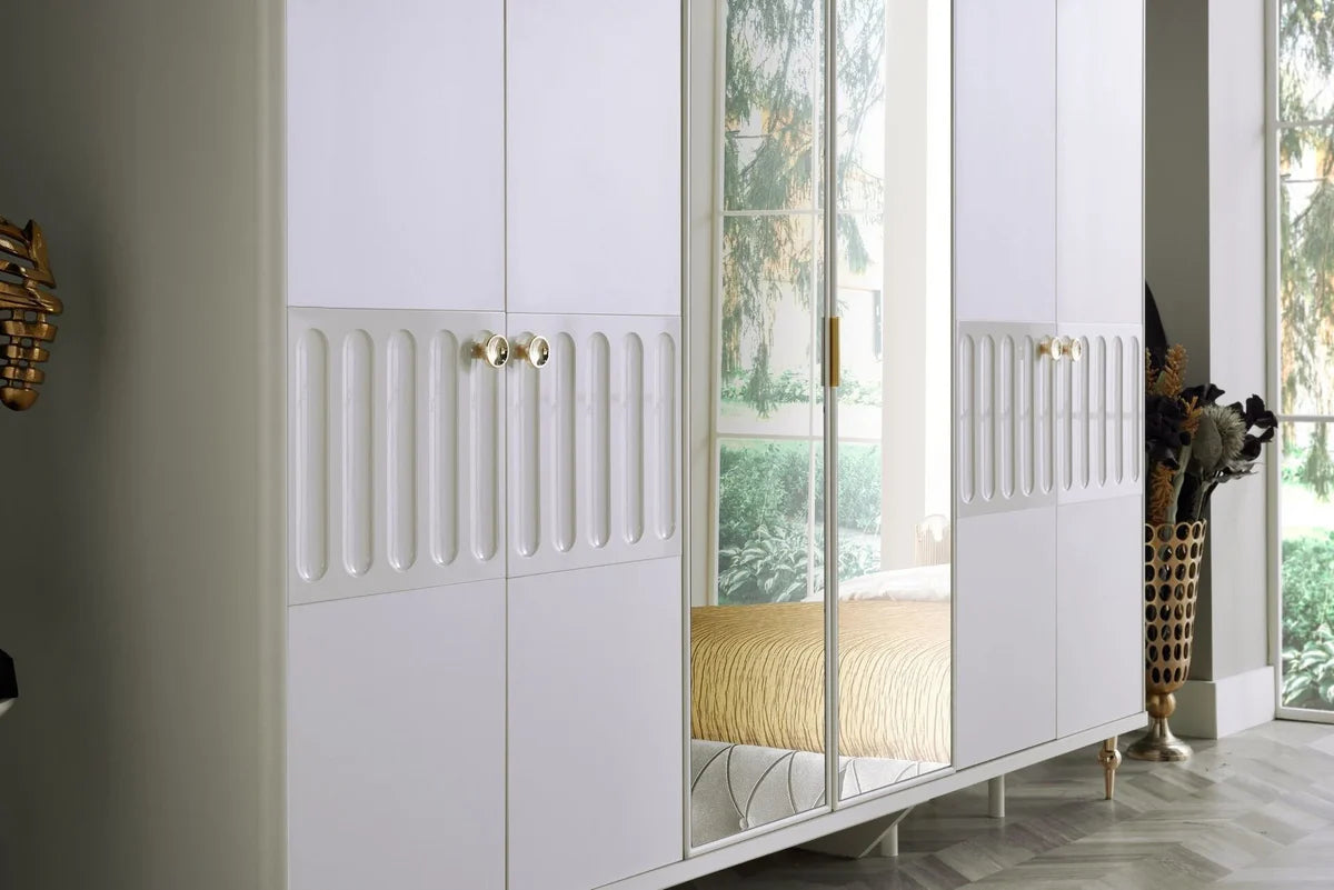 The Aurélian Mirror Guard