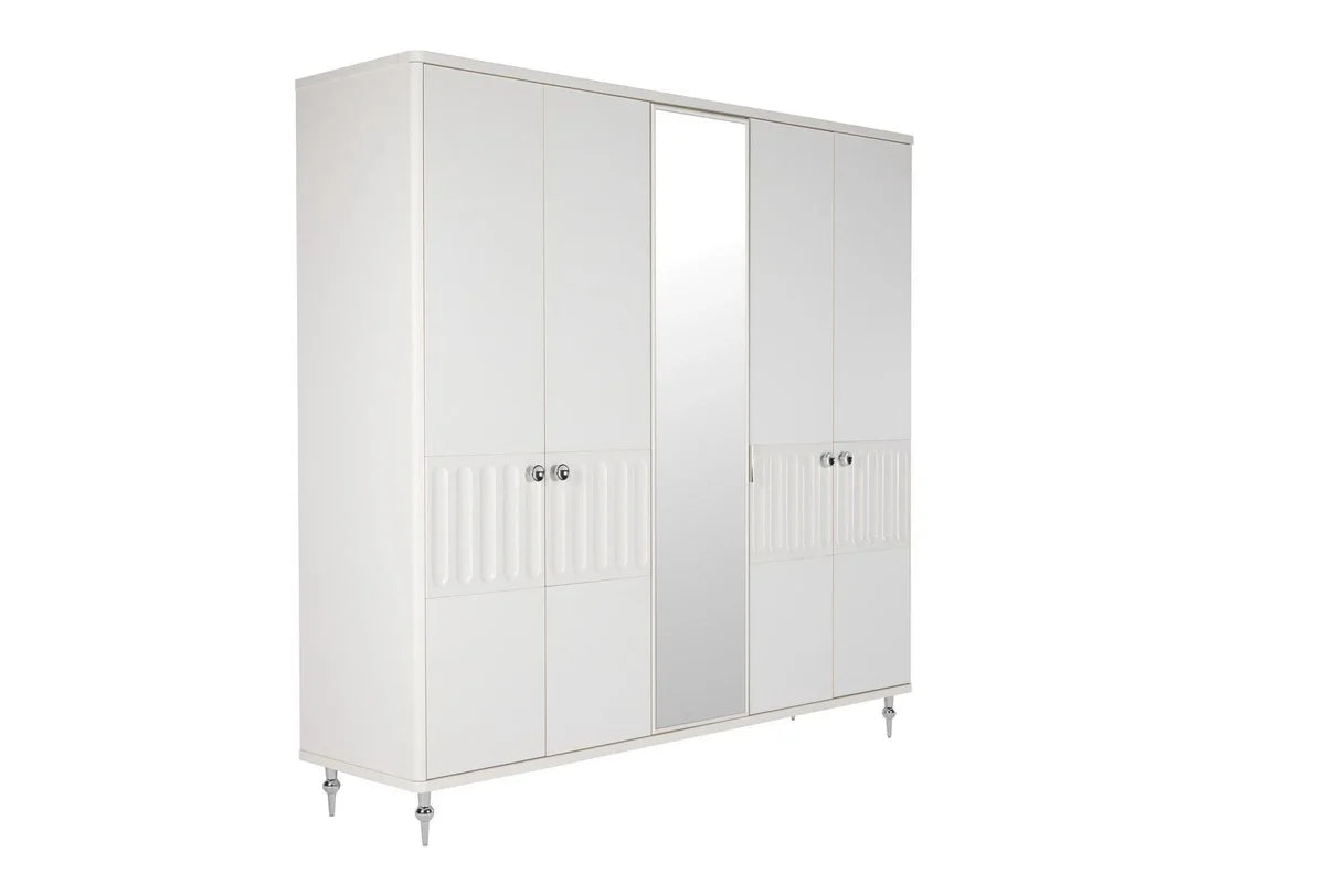 The Aurélian Mirror Guard