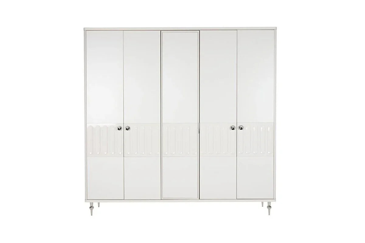 The Aurélian Mirror Guard