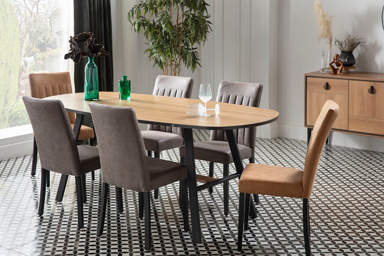 The Valen Dining Table