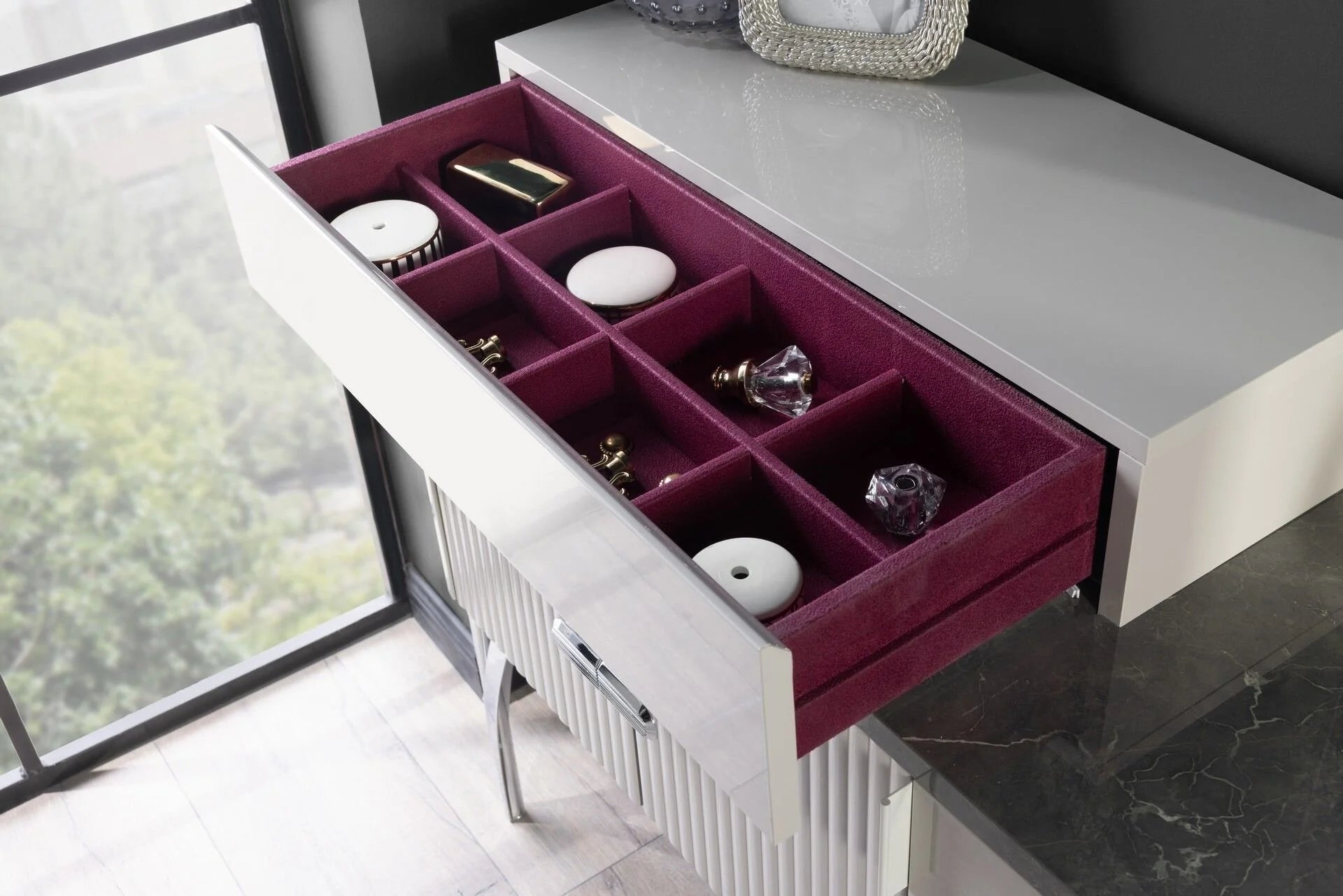 🛏 The Cyralis Signature Suite